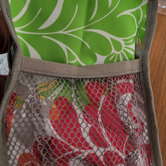 Thirty one keep it caddy in island damask. Brand new never used just stored. - Picture 5 of 8